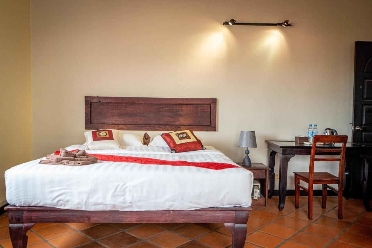 Den Hotel Totonou Siem Reap Exterior photo